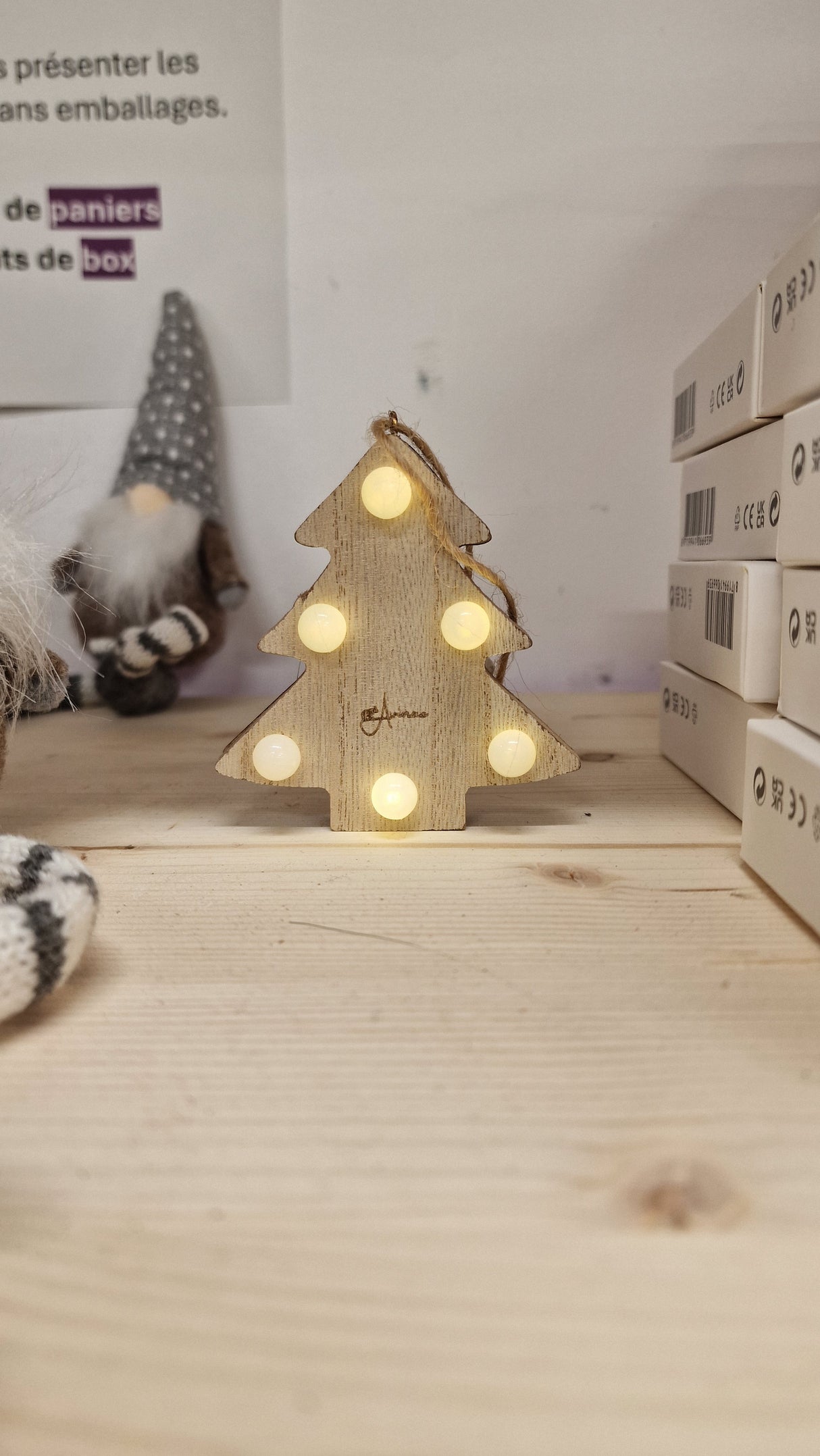 Sapin en bois avec lumières Avinao - LULIE